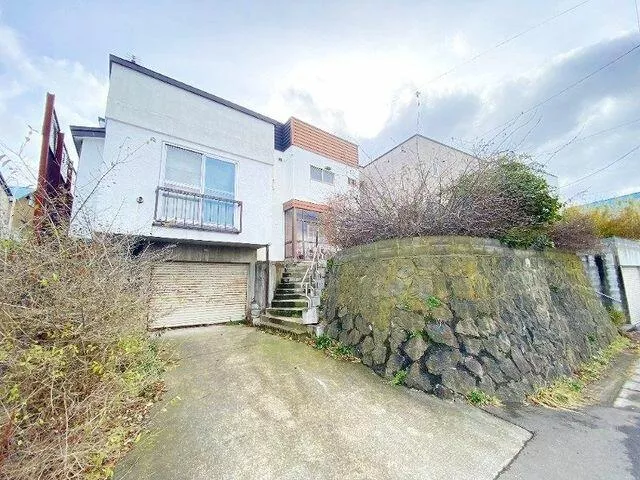 Otaru City, Sakura 2-chome (Otaru Chikko Station), 2 stories above ground and 1 basement, 4LDK