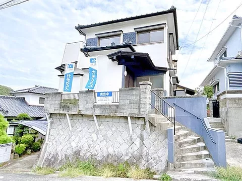 Used single-family home in Kanebori-cho, Nagasaki City