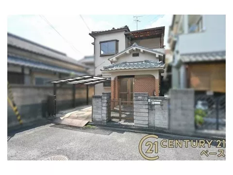 ■The width of the front road is 6.2m! ■Move-in ready as it is vacant! ■5 minutes on foot from Kuroda Station!