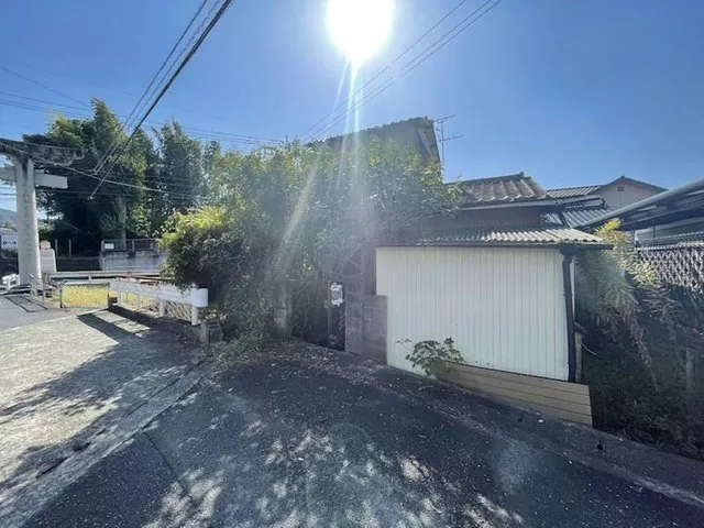 ○This property is recommended for renovation and living!