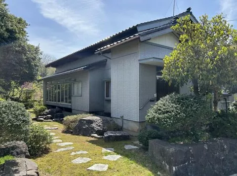 Kashiwazaki City, Oaza Shinmichi (Kashiwazaki Station) 1-story 5DK