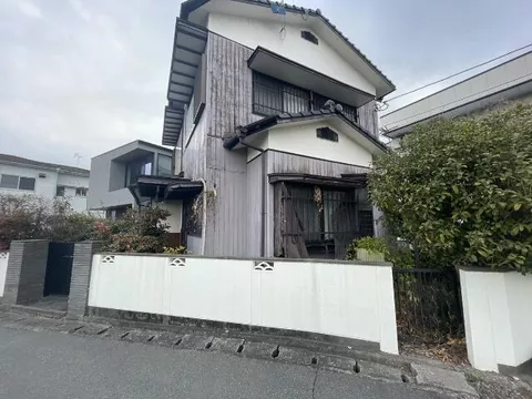 Omuta City, Yajiri Town 3-chome (Shin-ei Town Station) 2-story 3LDK