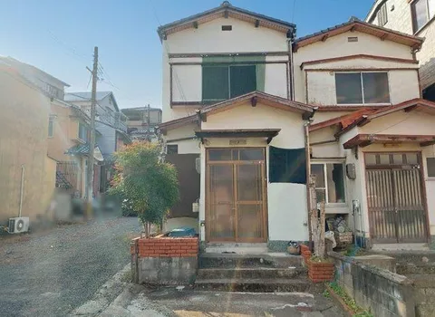 Kurozu 1-chome, Otsu-shi, Shiga (Ishiyamadera Sta.) 2F 3DK

3.2 million yen