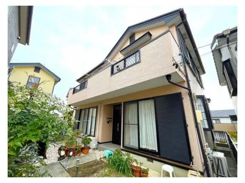 ◆ 11 minutes on foot from Uege Station ◆ 4LDK ◆ Parking for 3 cars ◆ Land 169 m2 ◆ System kitchen