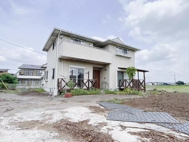 Currently for sale / Spacious land area of 150 tsubo! Conveniently located about 2 minutes on foot to the convenience store♪
