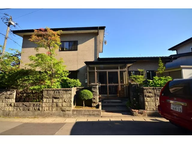 Narayama Ishizuka Town (Ugo Ushijima Station) 12 million yen