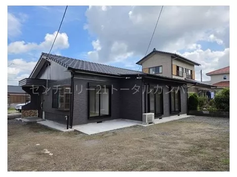 [Vacant Room Available for Viewing] This is a used single-family home that has been renovated inside and out.