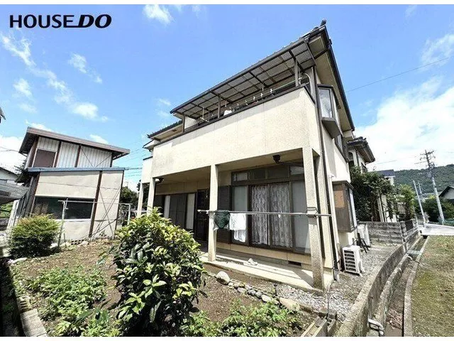 A 4LDK with good sunlight and ventilation♪ There are kitchens on both the first and second floors!