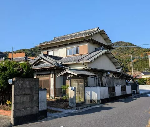 Tsukumi City, Tokura Honmachi (Tsukumi Station) 2-story 4DK