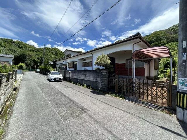 Omuta City, Oaza Rekiki (Shin-ei-machi Station) Single-story building 5DK