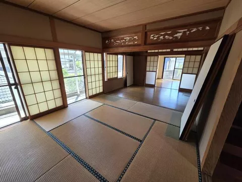 Iizuka City Ikisu 2-story 5DK