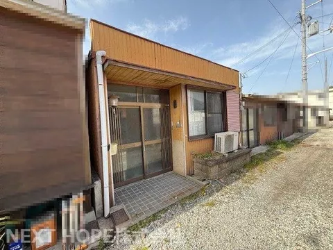 ◆ A spacious terrace house on a two-sided road ♪ ◆ A tranquil environment with a peaceful atmosphere♪