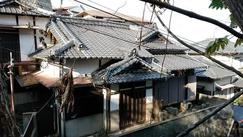 Kitakyushu City, Yahatanishi Ward, Suehiro Town (Space World Station) Single-story 7K