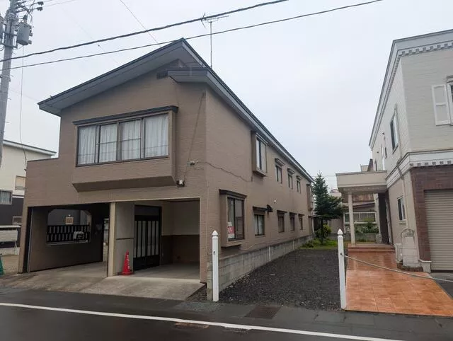 Hirosaki City, Oaza Kurashumachi (Chuo Hirosaki Station) 2-story building 9DK