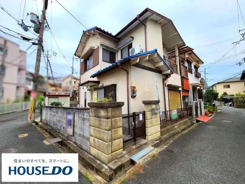 ■4 minutes on foot from Keihan Katano Line "Hoshigaoka" station♪ ■A 5DK house on a southwest corner lot♪