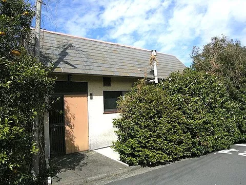 Used single-family home in Kaiyōen resort area