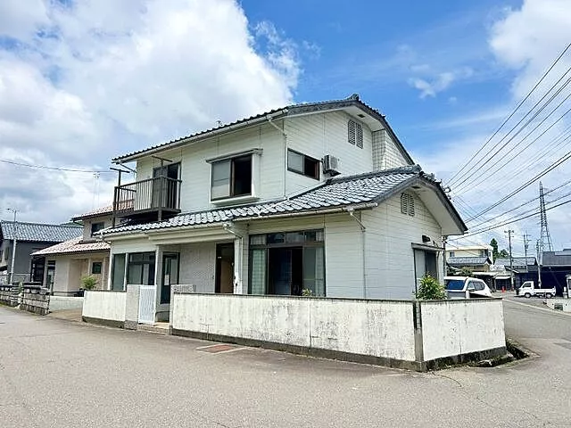 Used single-family home in Echizen City, Shiroumaru Town