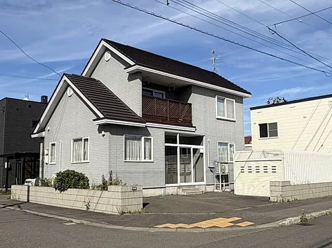 Used single-family home, 6-1, 3 Chome, Shinohashi 9 Jo