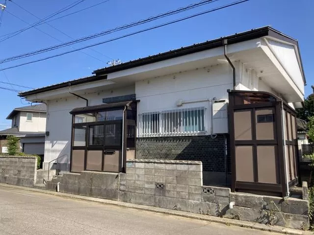 Hanamori 3-chome, Awara City (Awara Onsen Station) Single-story building 4DK