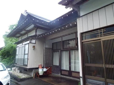 Kanegasawa, Yunomata, Uchikawa 2 million yen