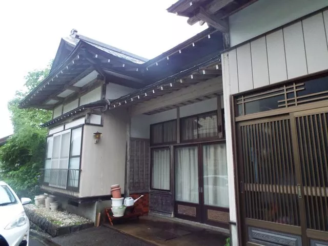 Kanegasawa, Yunomata, Uchikawa 2 million yen