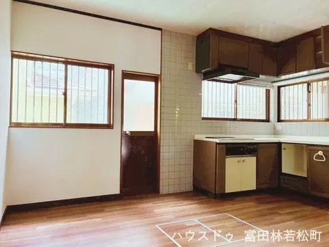 《Interior renovated!》 Good access to National Route 170◎ All-electric
