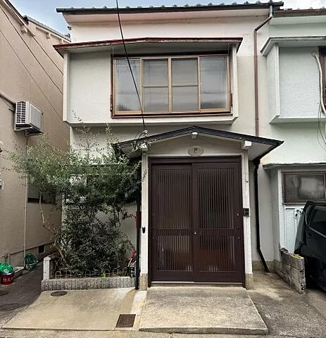 Used single-family home in Nishino Umehoncho, Yamashina Ward, Kyoto City