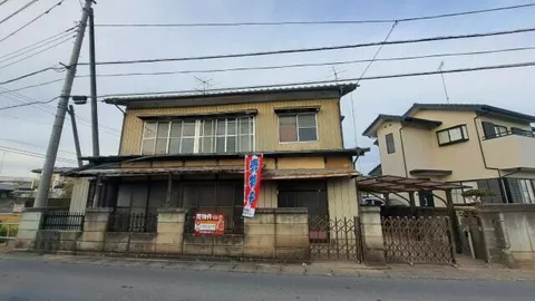 Ishioka-shi, Ishioka 2F 6LDK

990,000 yen