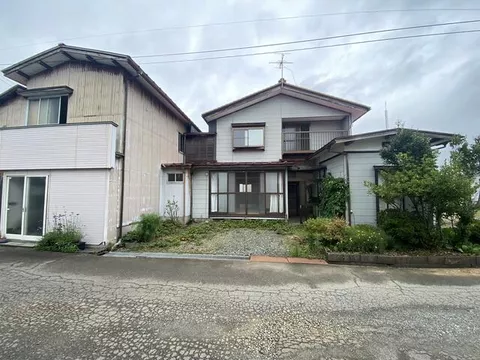 Tsurugaoka City, Ioka Aza Tōno Koshi (Tsurugaoka Station) 2-story 6DK