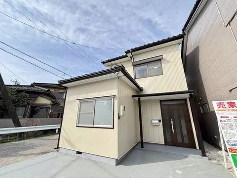 A renovated house appears in Kizu, Takaoka City! Full interior and exterior renovation! All water facilities replaced with new ones