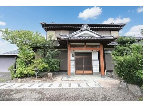 Oaza Yorihito (Yoshinogari Park Station) 10.5 million yen