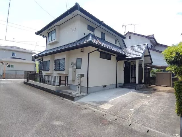 【Immediate response available】Parking space for 3 cars! ☆5LDK property with many rooms☆