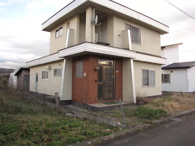 Engaru Town, Monbetsu District, Fukuro 1-chome (Engaru Station) 2-story 4LDK