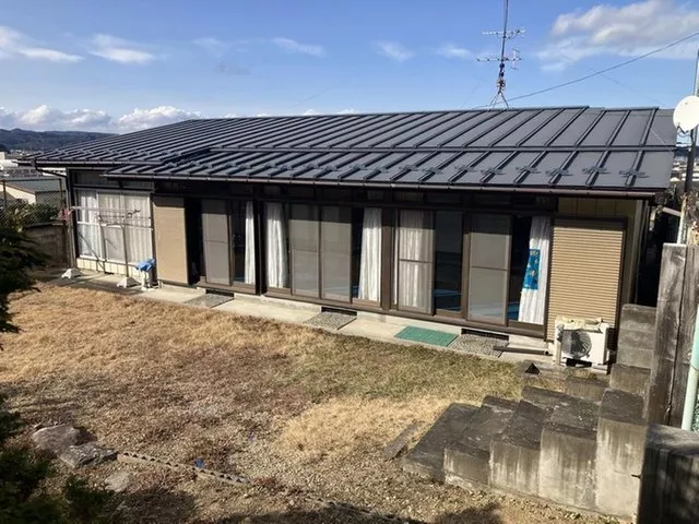 ■ Popular single-story house. 4 rooms + storage (workshop) available, spacious.