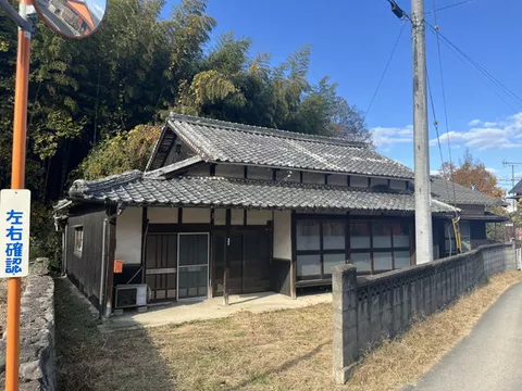 Kitadano, Tambara-cho, Saijo-city (Tamanoe station) Single-story building, 6SK

1,000,000 yen
