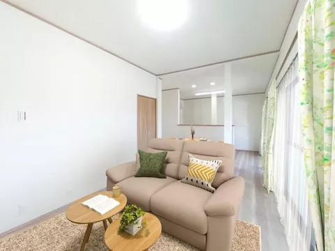 [Open House Held] Interior and exterior renovation planned / Seismic reinforcement / Water facilities replacement / Parking for 3 cars available / Front