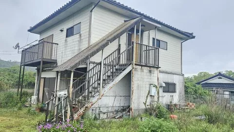 Kagoshima City Hirakawa Town (Hirakawa Station) 2-story building 5DK
