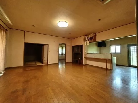 Oaza Tomioka (Kurodahara Station) 5 million yen