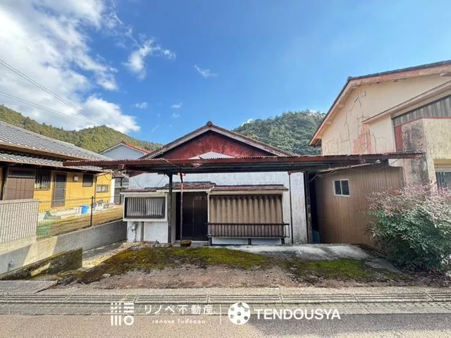 ■ A single-story house where you can feel the seasonal beauty! ■ There is the Ikegawa River, and you can also fish for sweetfish!