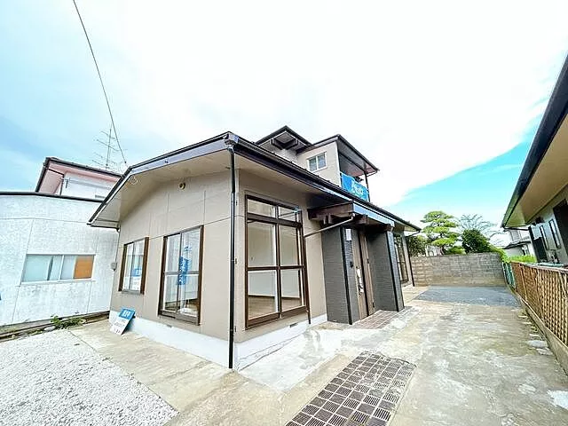 Used single-family home in Ohkawara Town, Shibata District, Higashihara Town
