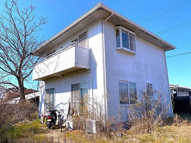 Used single-family home in Matsuyama City, Tsukiyoshi-cho
