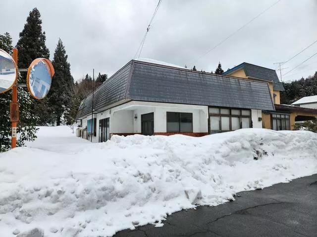 Okawahirai, Imabetsu Town, Higashi-Tsugaru District (Okawahirai Station) Single-story building 4DK