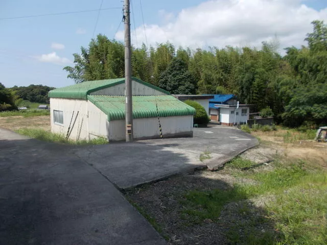 Sumoto-shi, Sumoto Goshiki-cho Hiroishinaka Single-story house, 3LDK

1.5 million yen