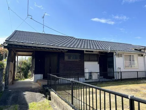 Yatsushiro City, Kojomachi (Yatsushiro Station) Single-story building 4LDK