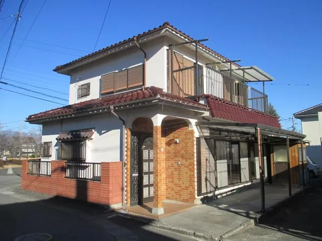 Iino 8.9 million yen