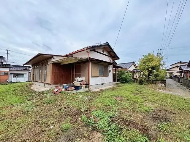 Chikujo-gun Chikujo Town Oaza Shiida (Shiida Station) Single-story building 3DK
