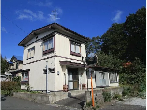 Move in right away! A spacious and quiet property in a nature-rich residential area!!