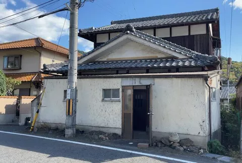 6-chome, Oishihigashi, Otsu-shi, Oita (Ishiyamadera Sta.) 2F 6DK

5,000,000 yen