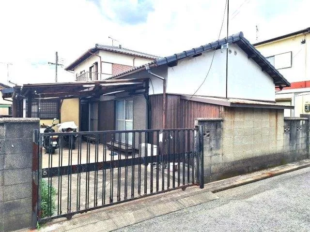 ■Single-story building■Within walking distance to the nearest station■Approximately 41 tsubo of land, possible for rebuilding■Please come for a viewing
