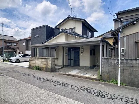 Kanazawa City, Kodatsuno 1-chome (Kanazawa Station) 2-story building 4DK